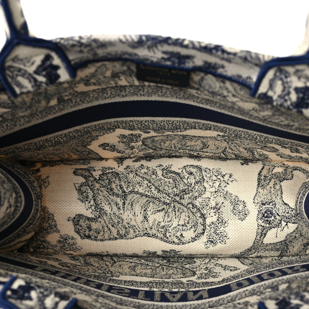 Canvas Embroidered Medium Dioriviera Toile De Jouy Book Tote Blue £¨ Direct shipment via from wholesalehk.shop