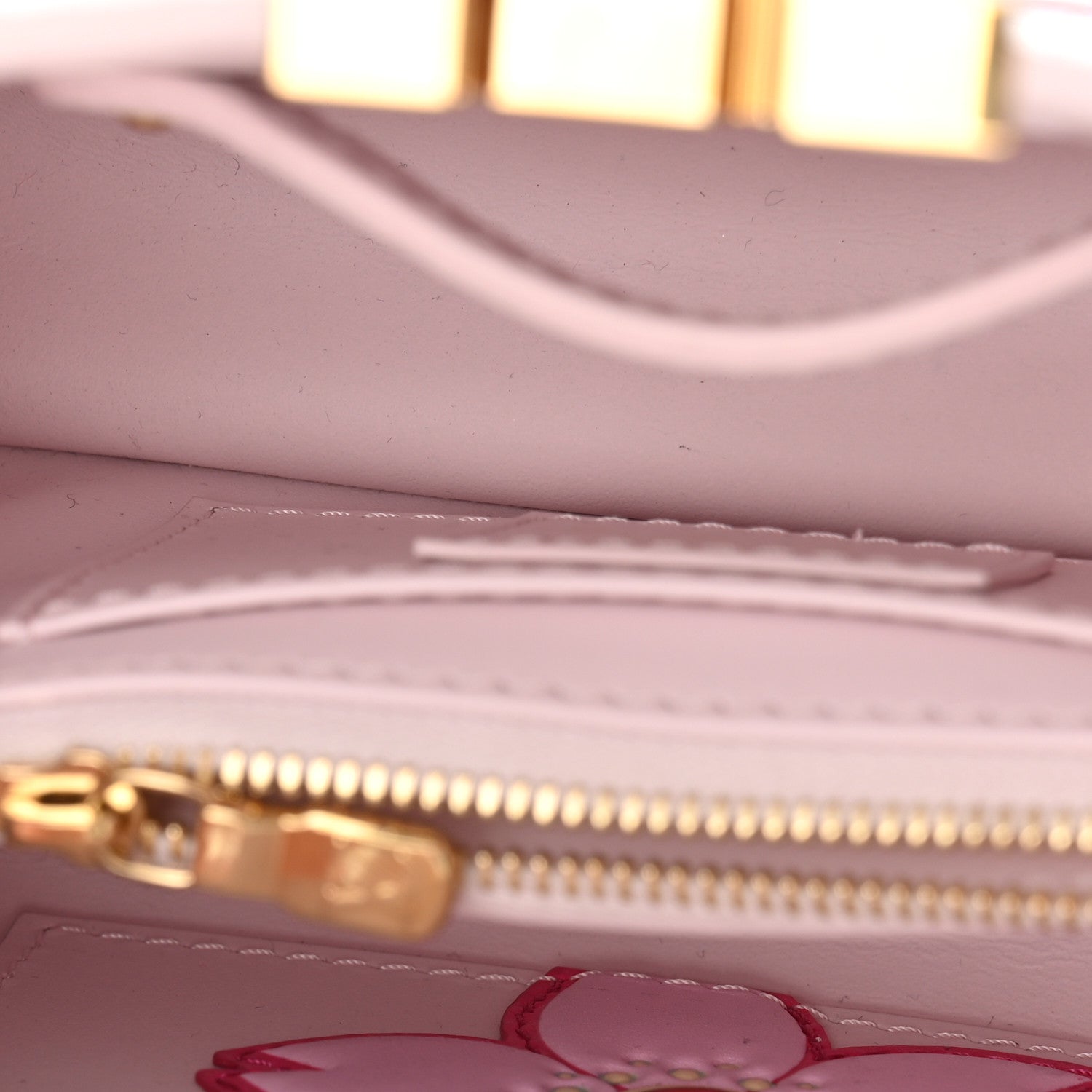 LV X TM Lambskin Beaded Embroidered Mini Cherry Blossom Capucines Pink £¨ Direct shipment via from wholesalehk.shop