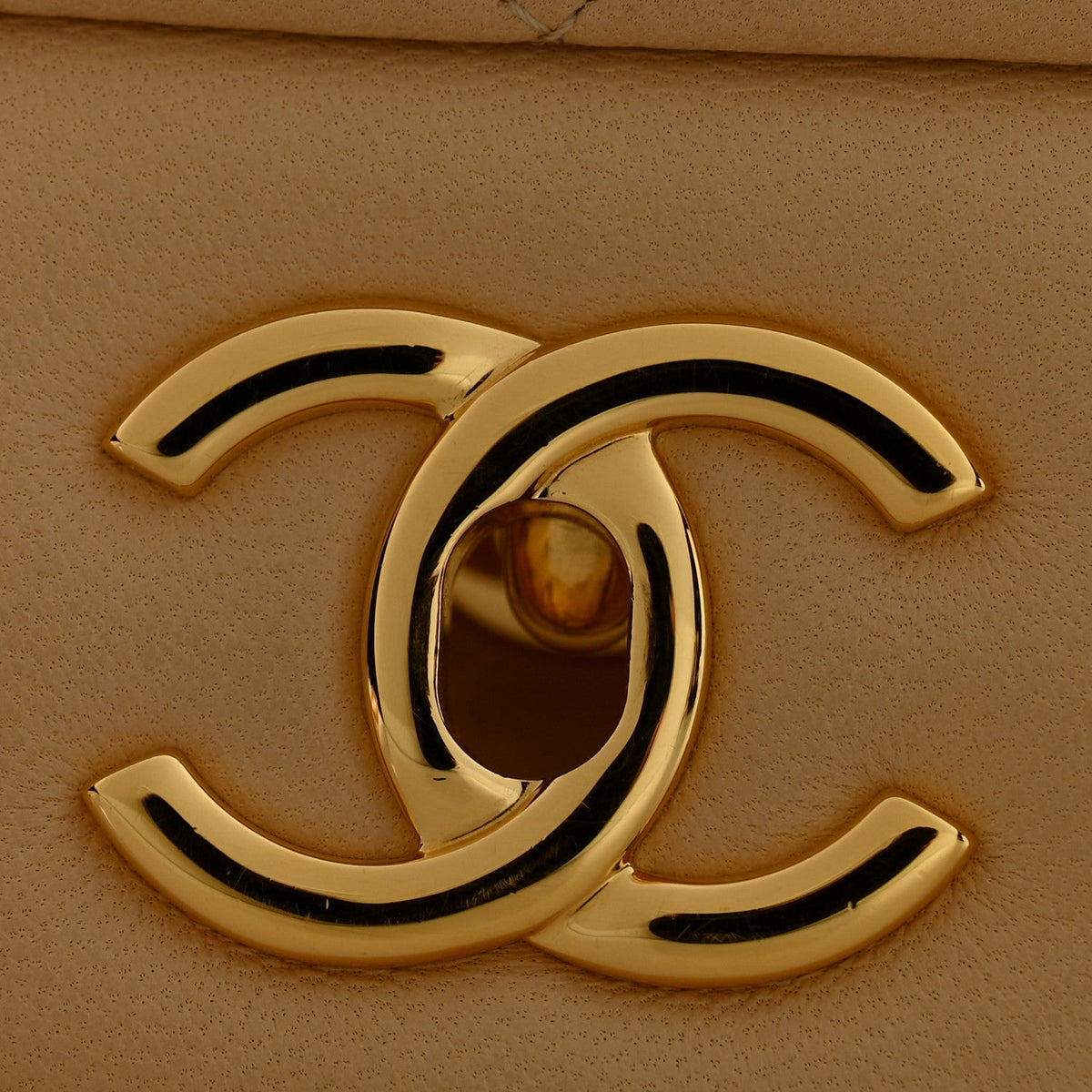 Lambskin Quilted Jumbo Double Flap Light Beige wholesalehk.shop