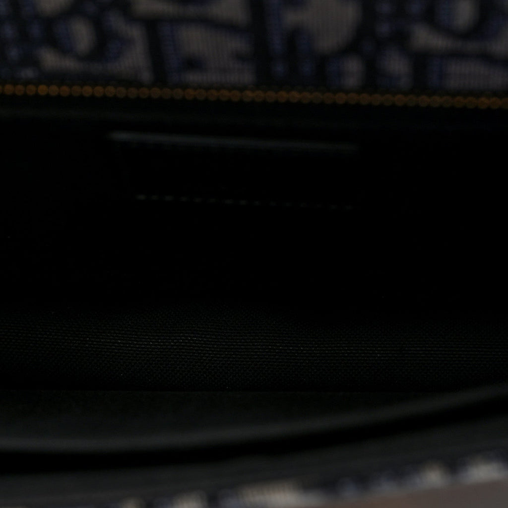 Oblique 30 Montaigne Flap Bag Blue wholesalehk.shop