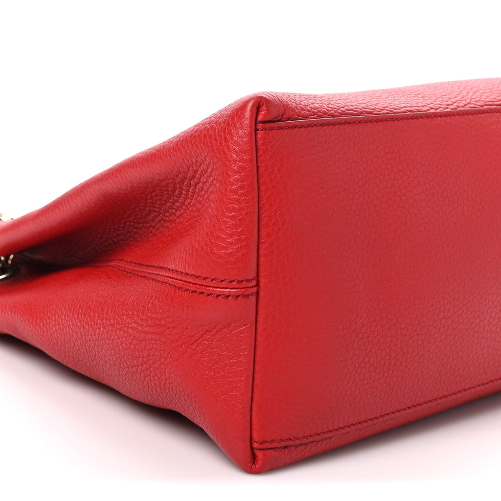 Pebbled Calfskin Medium Soho Chain Shoulder Bag Tabasco Red wholesalehk.shop