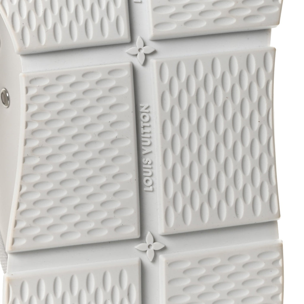 Calfskin Mens LV Classic Sneakers 9.5 White £¨ Direct shipment via from wholesalehk.shop
