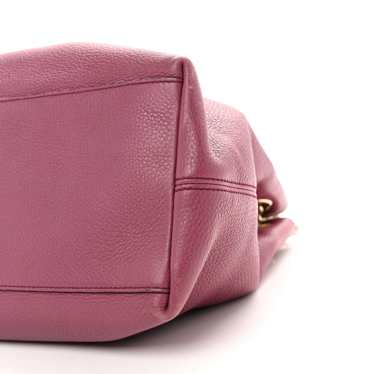 Pebbled Calfskin Medium Soho Chain Shoulder Bag Peonia Flower wholesalehk.shop