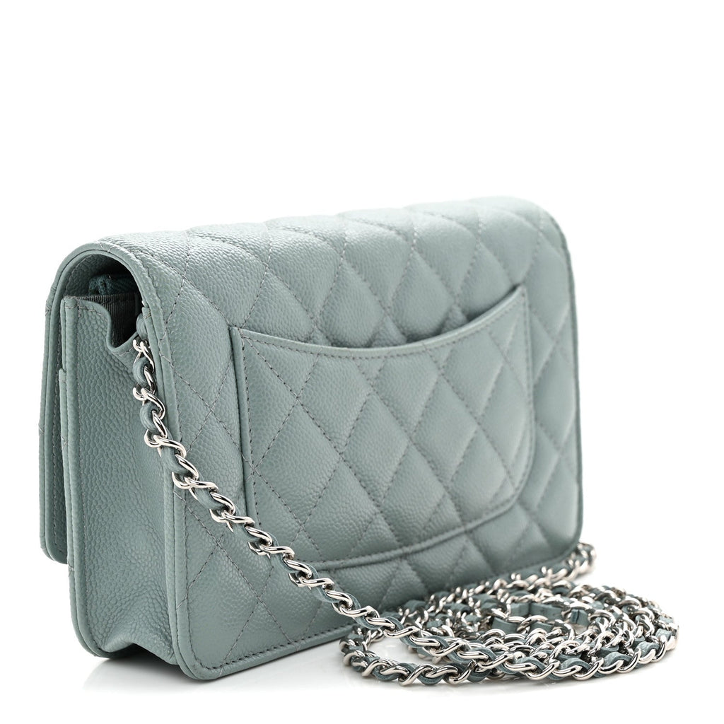 Caviar Quilted Wallet on Chain WOC Light Blue wholesalehk.shop