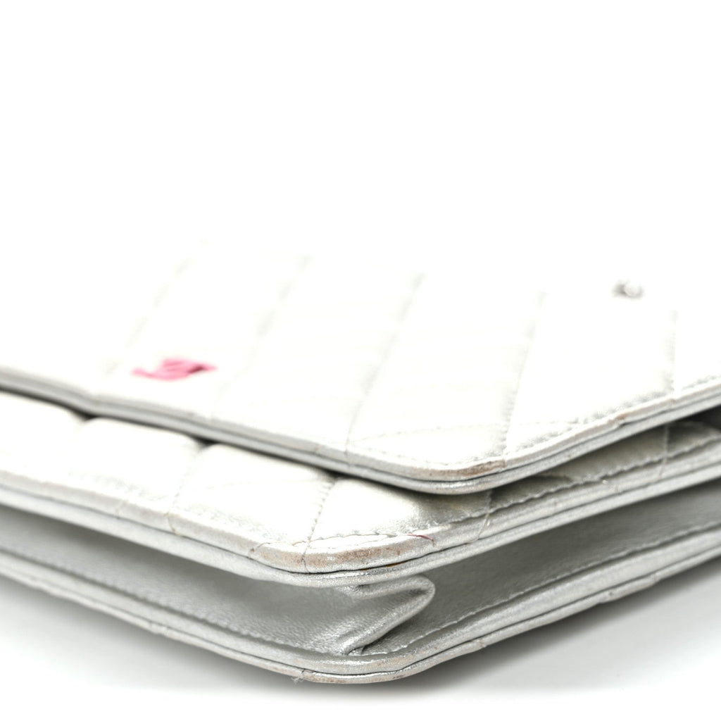 Metallic Lambskin Quilted Wallet On Chain WOC Silver wholesalehk.shop