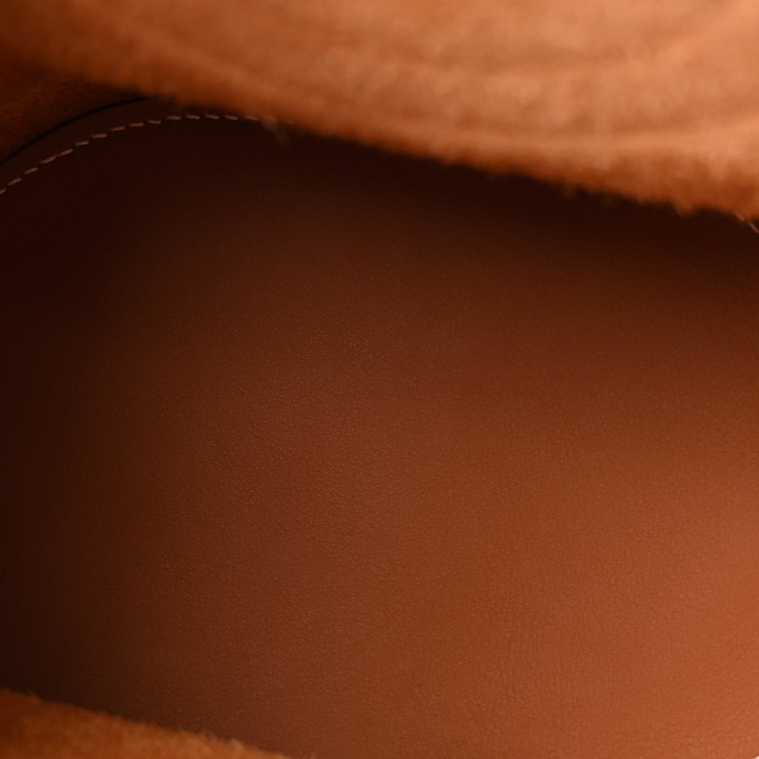 Taurillon Clemence Swift In-The-Loop 18 Bag Gold £¨ Direct shipment via from wholesalehk.shop