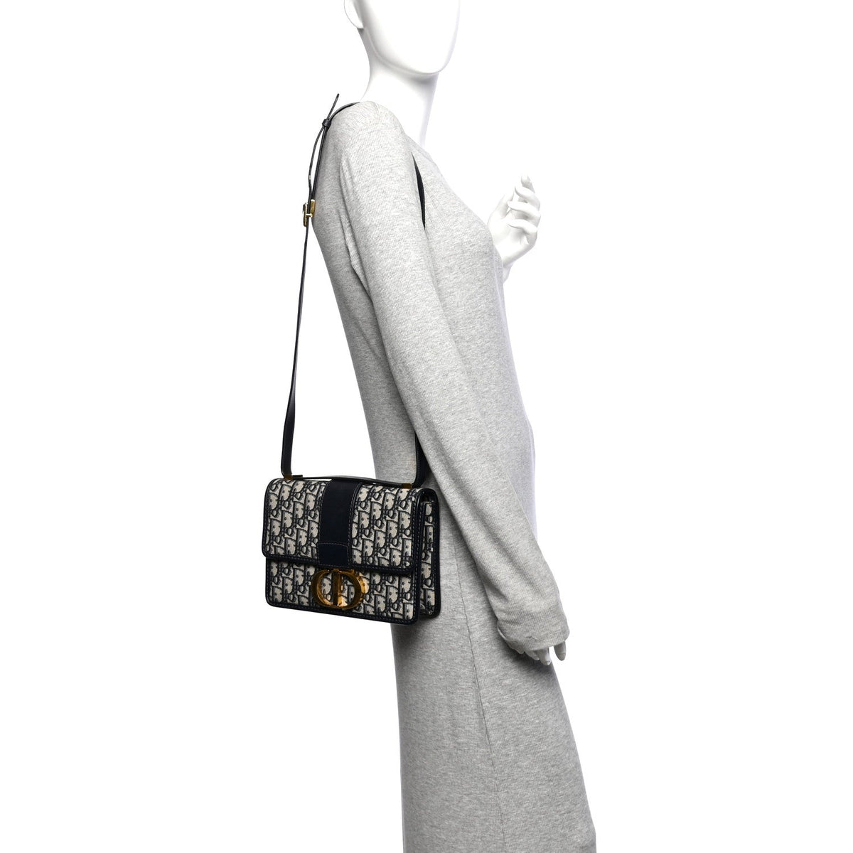 Oblique 30 Montaigne Flap Bag Blue wholesalehk.shop