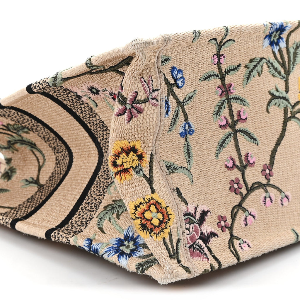 Raffia Embroidered Petites Fleurs Medium Book Tote Natural £¨ Direct shipment via from wholesalehk.shop
