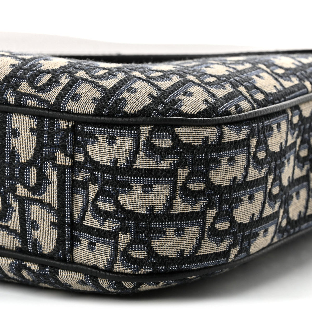 Grained Calfskin Oblique Large Saddle Messenger Black wholesalehk.shop