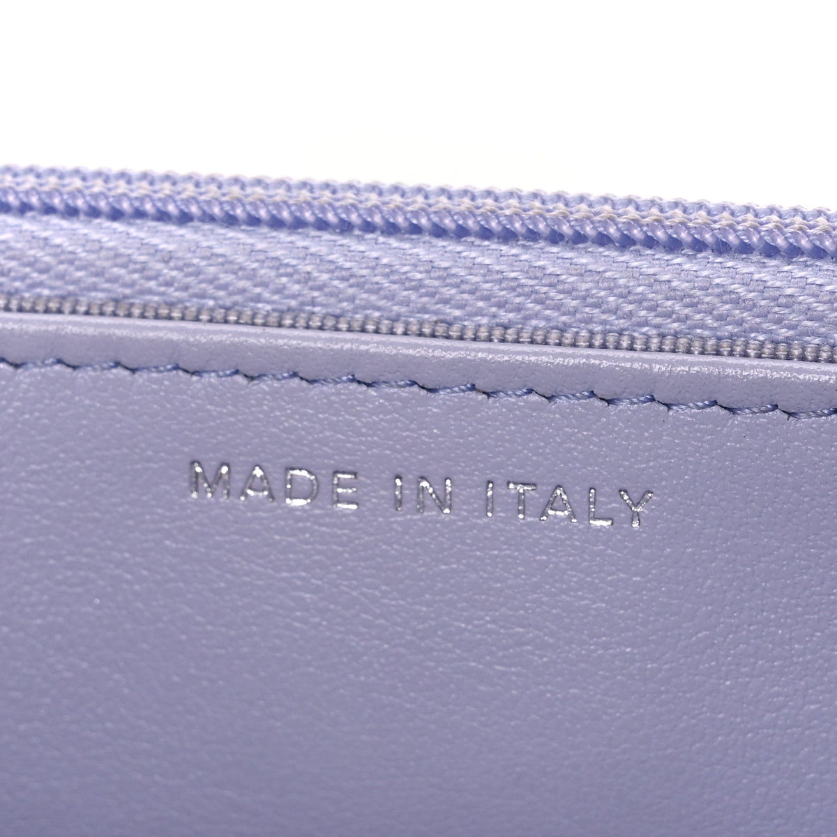 Caviar Quilted Wallet on Chain WOC Light Purple wholesalehk.shop