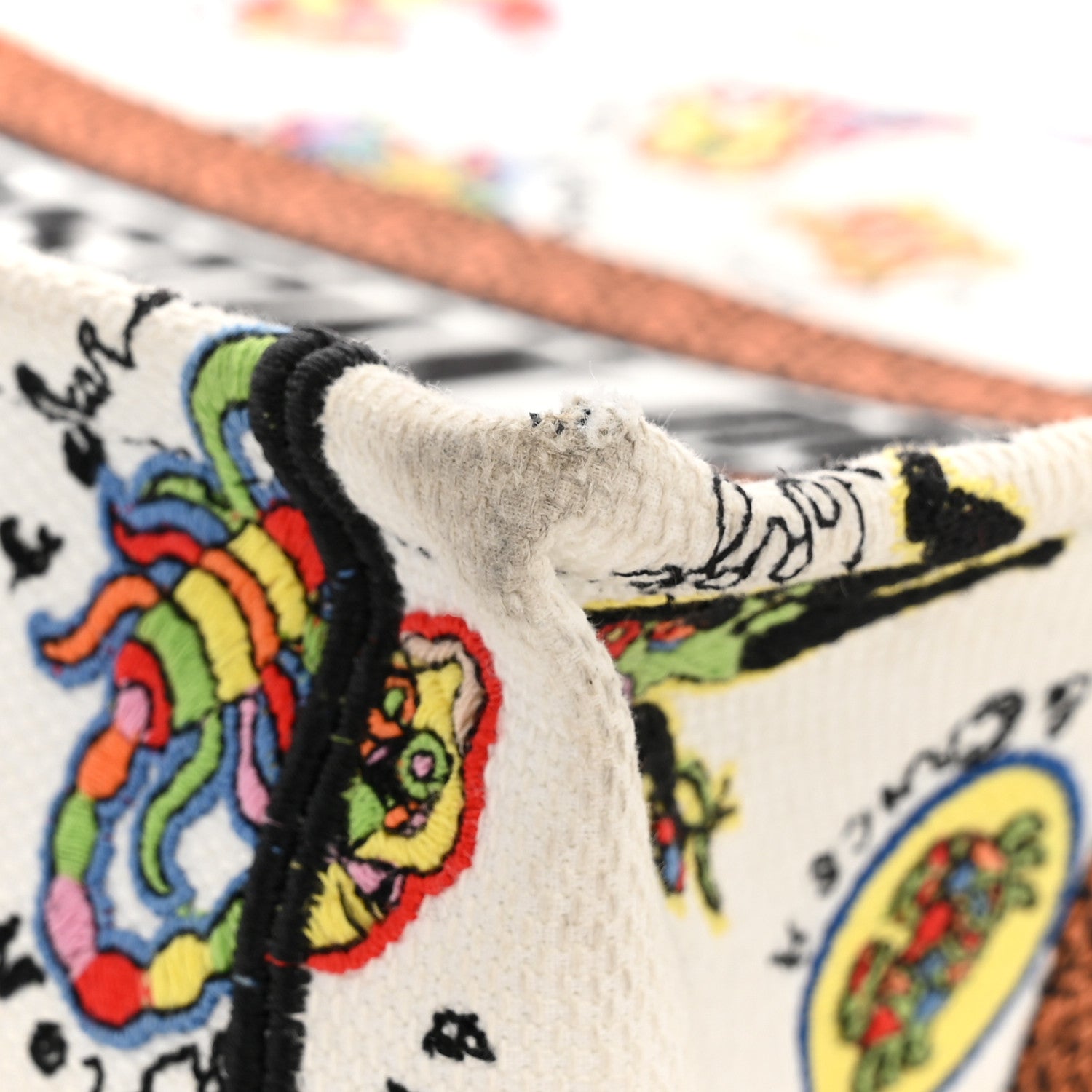 Canvas Embroidered Dragon Zodiac Medium Book Tote White Multicolor £¨ Direct shipment via from wholesalehk.shop