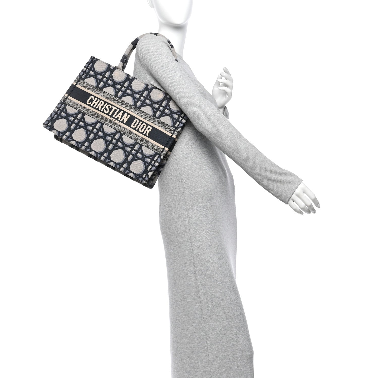 Canvas Macrocannage Embroidered Medium Book Tote Beige Blue £¨ Direct shipment via from wholesalehk.shop