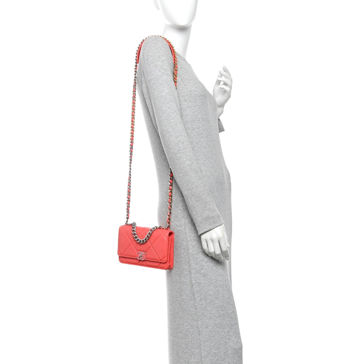 Lambskin Quilted Chanel 19 Wallet On Chain WOC Coral wholesalehk.shop