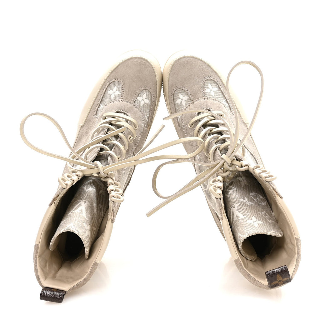 Suede Calfskin Laureate Platform Desert Boots 41 Beige £¨ Direct shipment via from wholesalehk.shop