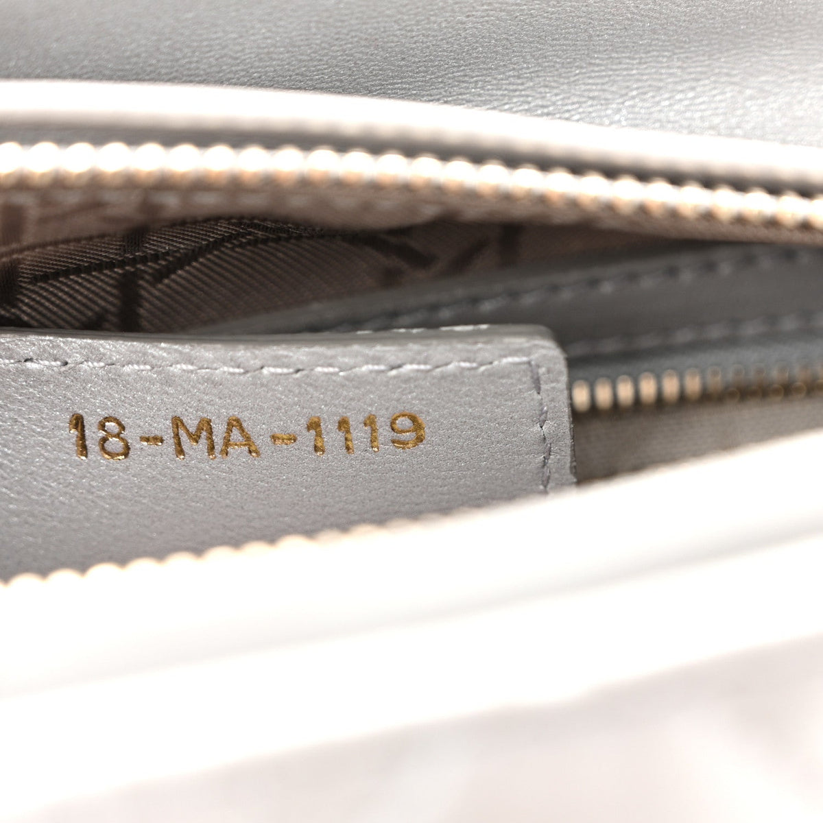 Pearly Lambskin Cannage Medium Lady Dior Grey wholesalehk.shop