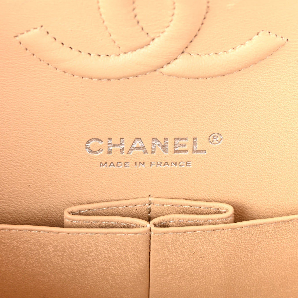 Caviar Quilted Medium Double Flap Beige wholesalehk.shop