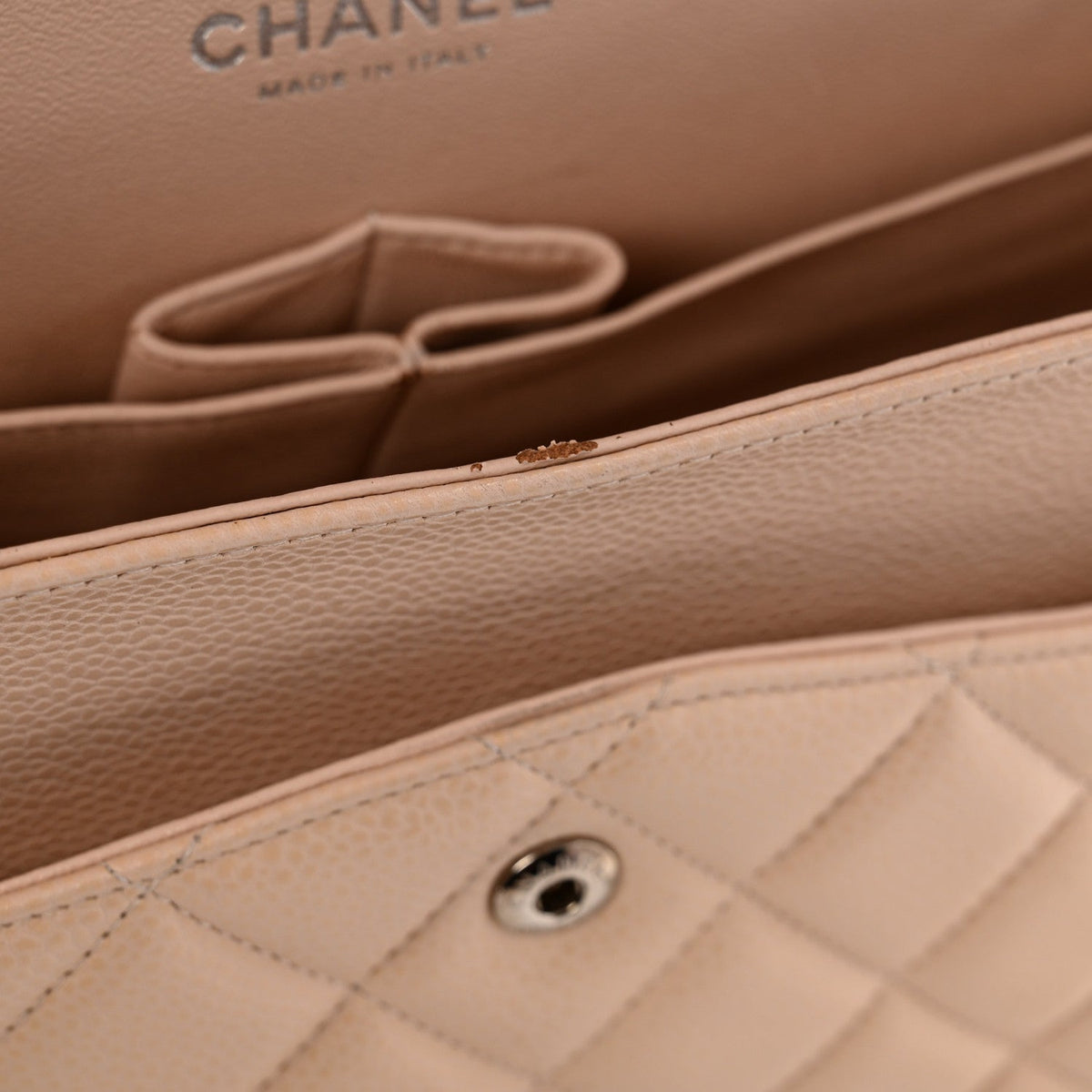 Caviar Quilted Jumbo Double Flap Light Pink wholesalehk.shop