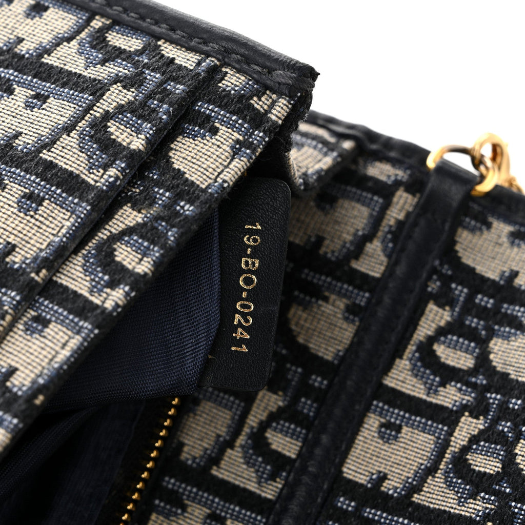 Oblique 30 Montaigne 2-In-1 Pouch Blue wholesalehk.shop