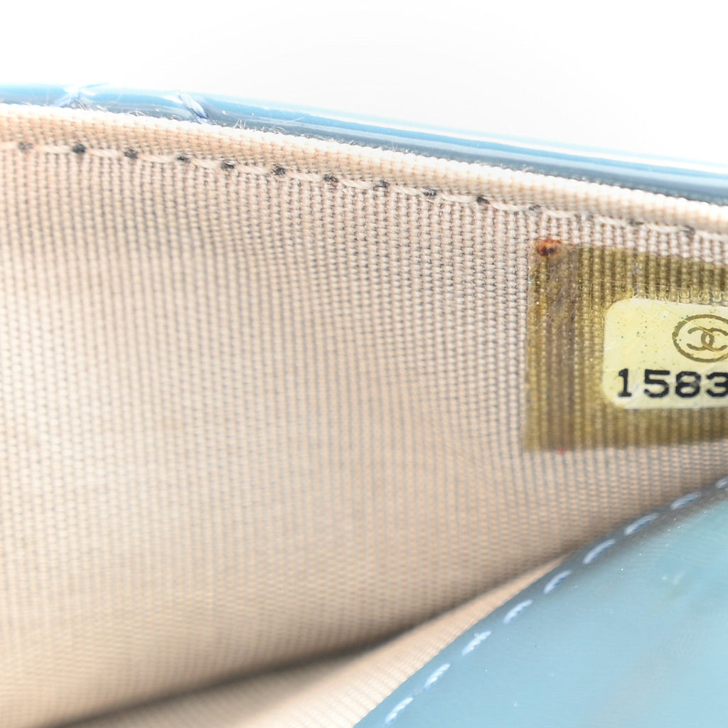 Patent Quilted Brilliant Wallet On Chain WOC Blue wholesalehk.shop