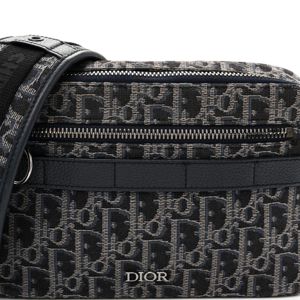 HOMME Oblique Jacquard Safari Messenger Navy Blue wholesalehk.shop