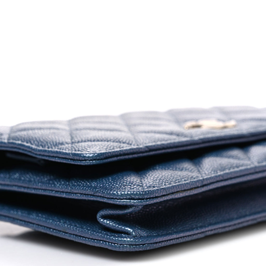 Iridescent Caviar Quilted Wallet on Chain WOC Dark Blue wholesalehk.shop