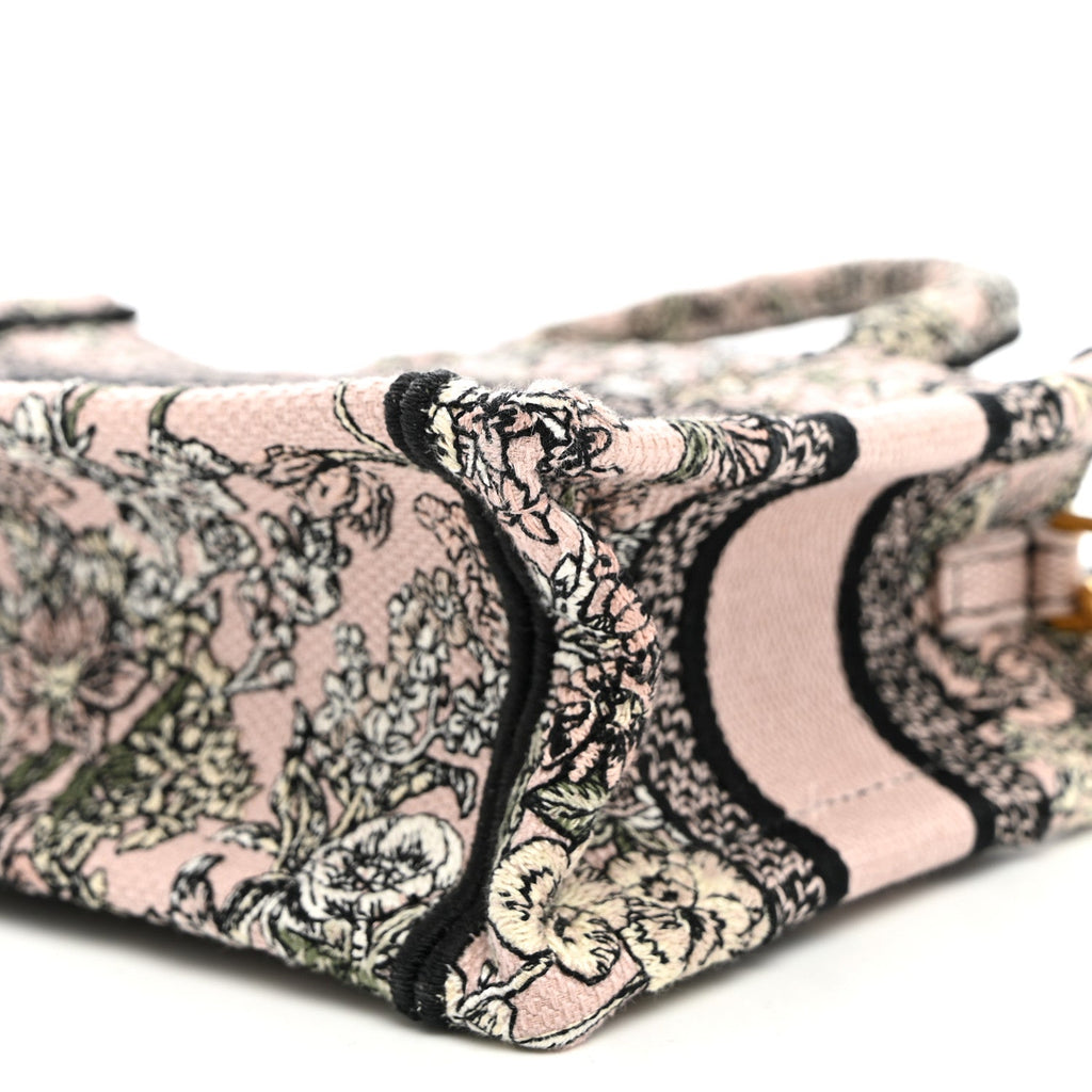 Canvas Embroidered Mini Book Tote With Strap Pink Multicolor £¨ Direct shipment via from wholesalehk.shop