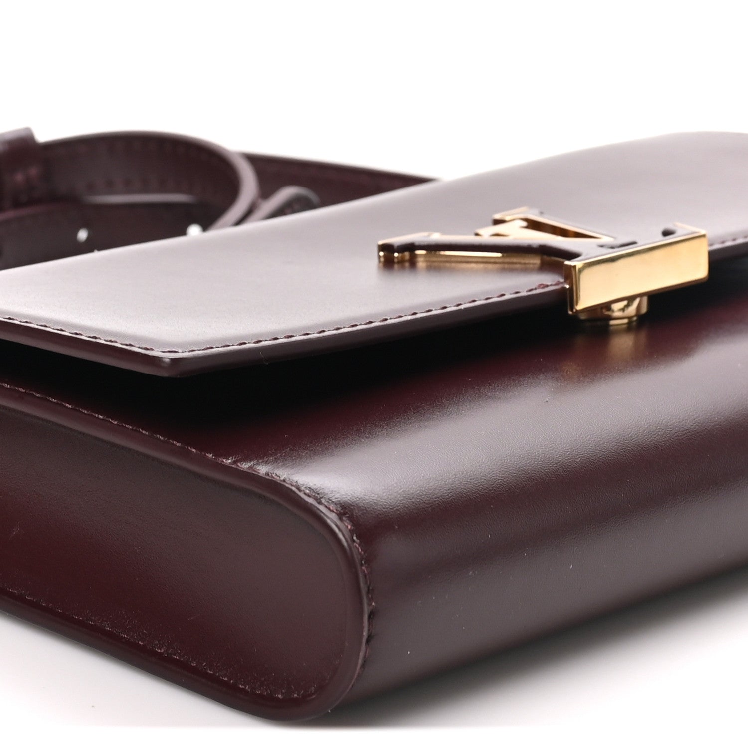Calfskin LV Wallet On Chain Capucines Garnet £¨ Direct shipment via from wholesalehk.shop