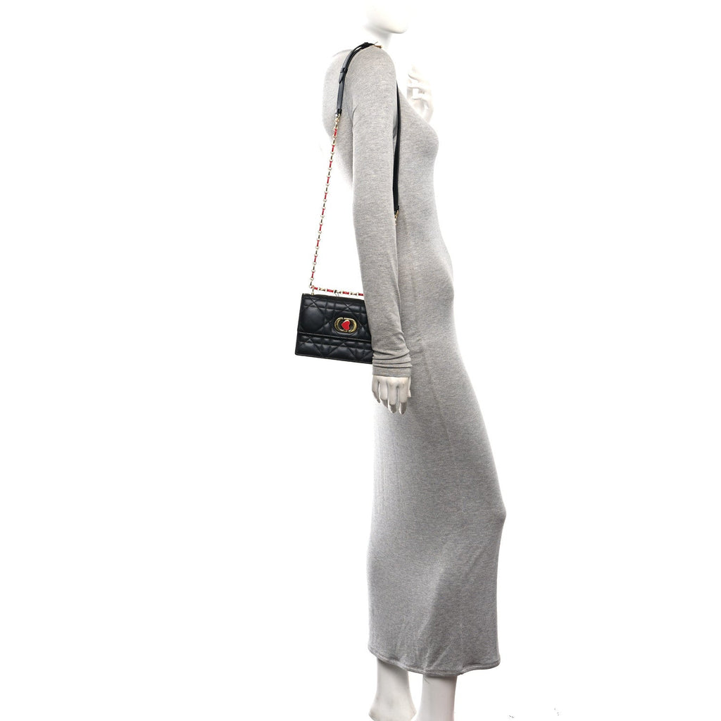 Lambskin Enamel Macrocannage Dioramour Mini Miss Caro Bag Black Red wholesalehk.shop
