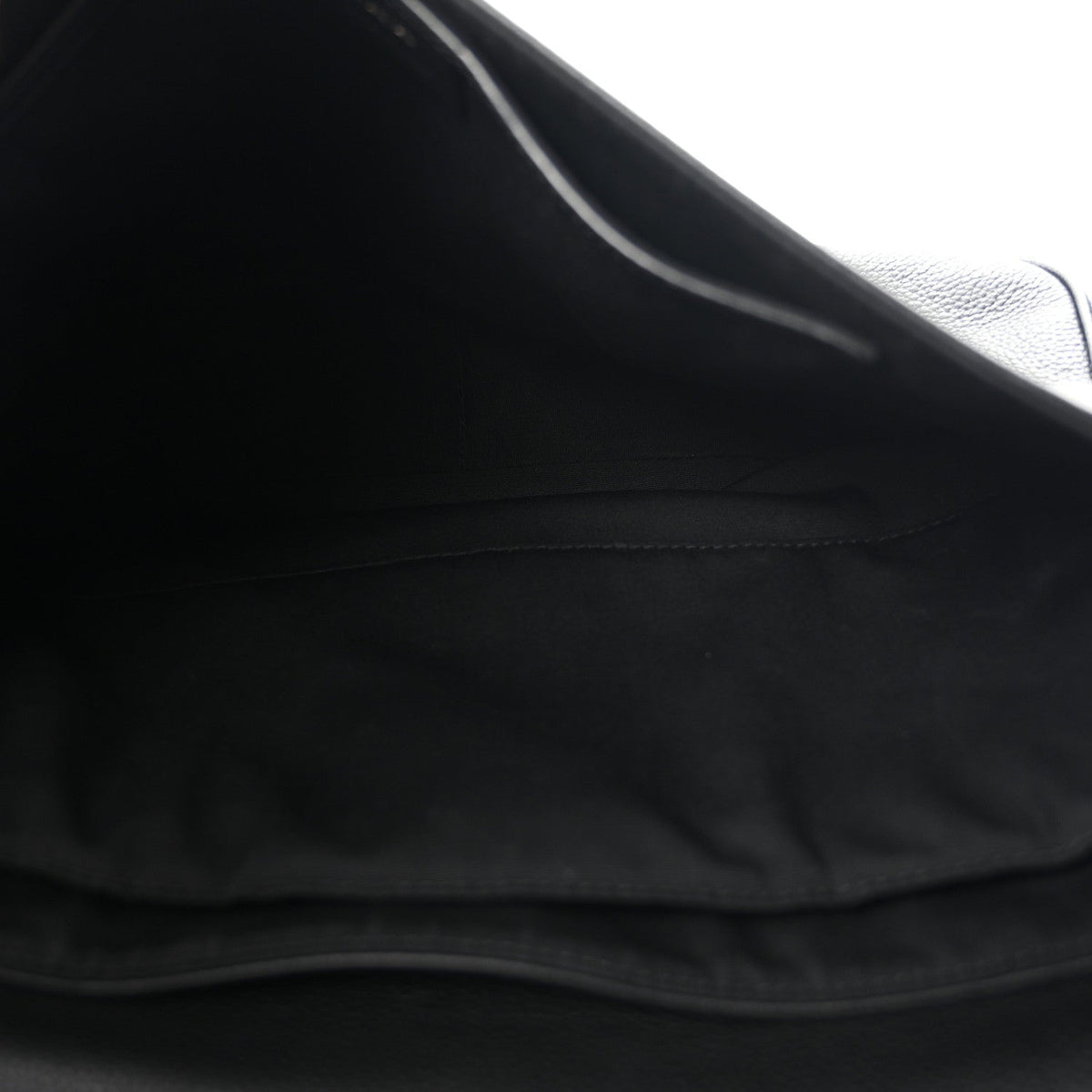 Grained Calfskin Saddle Messenger Bag Black wholesalehk.shop