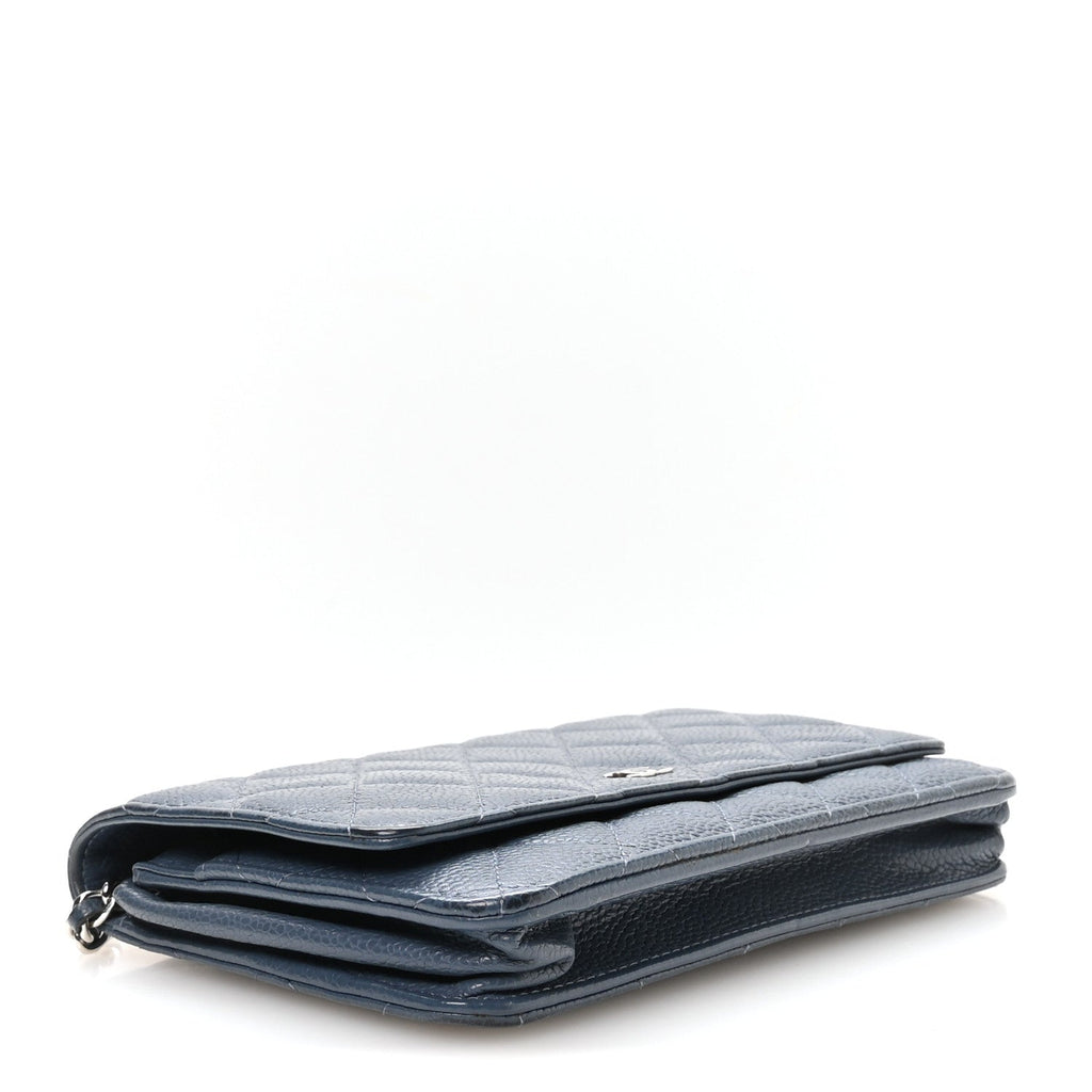 Caviar Quilted Wallet on Chain WOC Blue wholesalehk.shop
