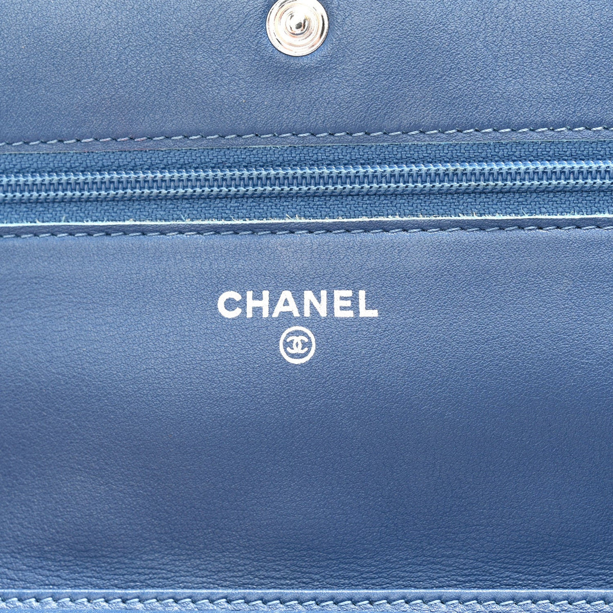 Patent Quilted Brilliant Wallet On Chain WOC Blue wholesalehk.shop