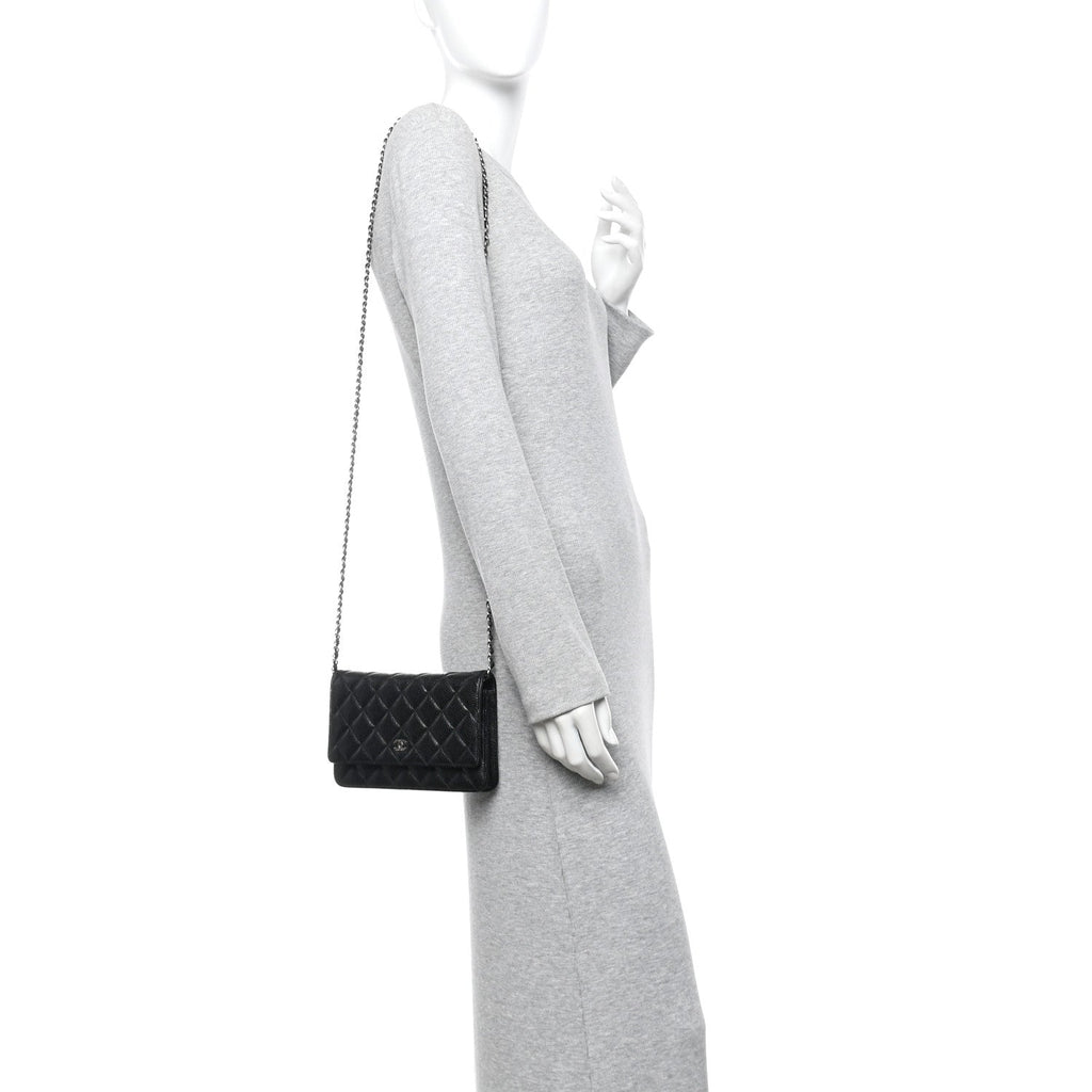 Caviar Quilted Wallet on Chain WOC Black wholesalehk.shop