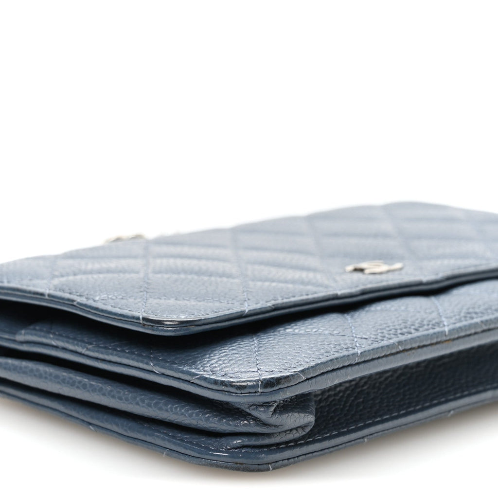 Caviar Quilted Wallet on Chain WOC Blue wholesalehk.shop