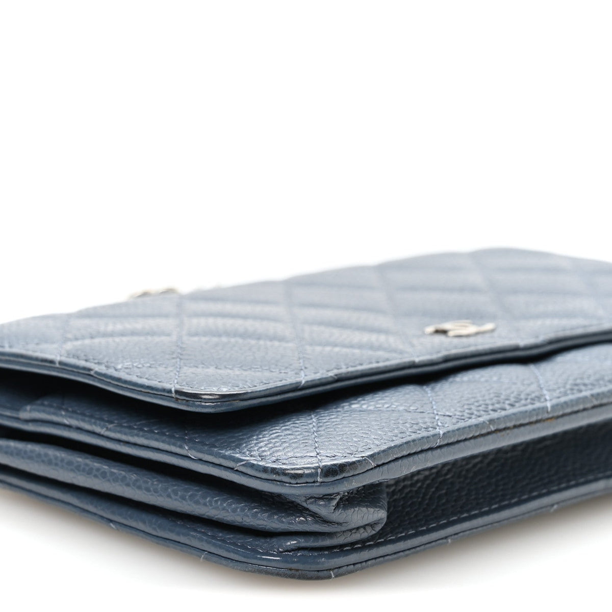 Caviar Quilted Wallet on Chain WOC Blue wholesalehk.shop