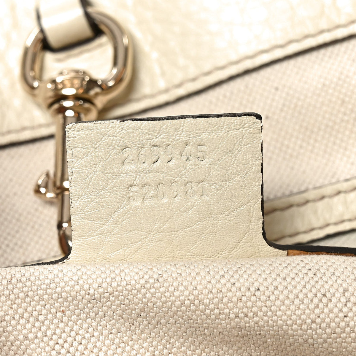 Pebbled Calfskin Medium Bella Tote Off White wholesalehk.shop