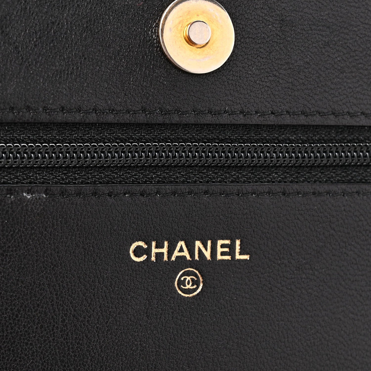 Lambskin Quilted Infinity Wallet On Chain WOC Black wholesalehk.shop