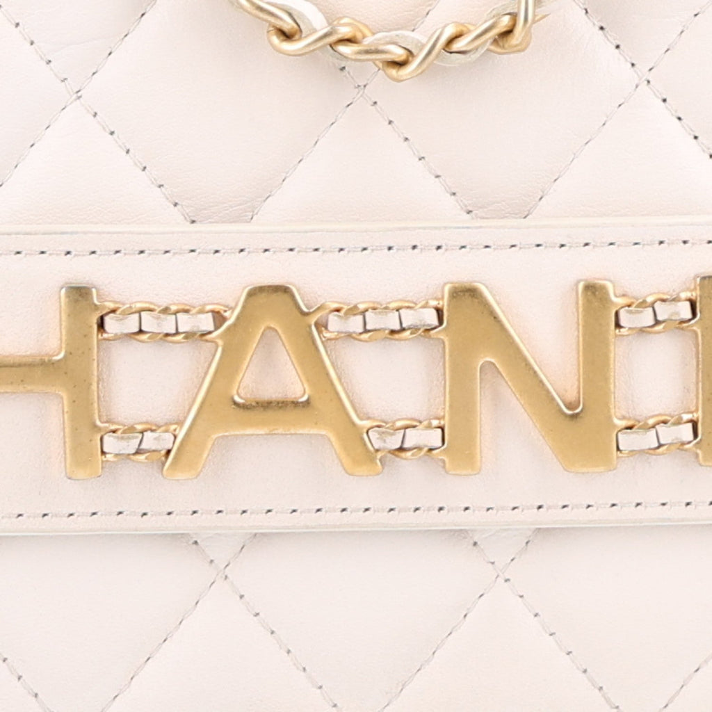 Calfskin Quilted Enchained Wallet On Chain WOC White wholesalehk.shop