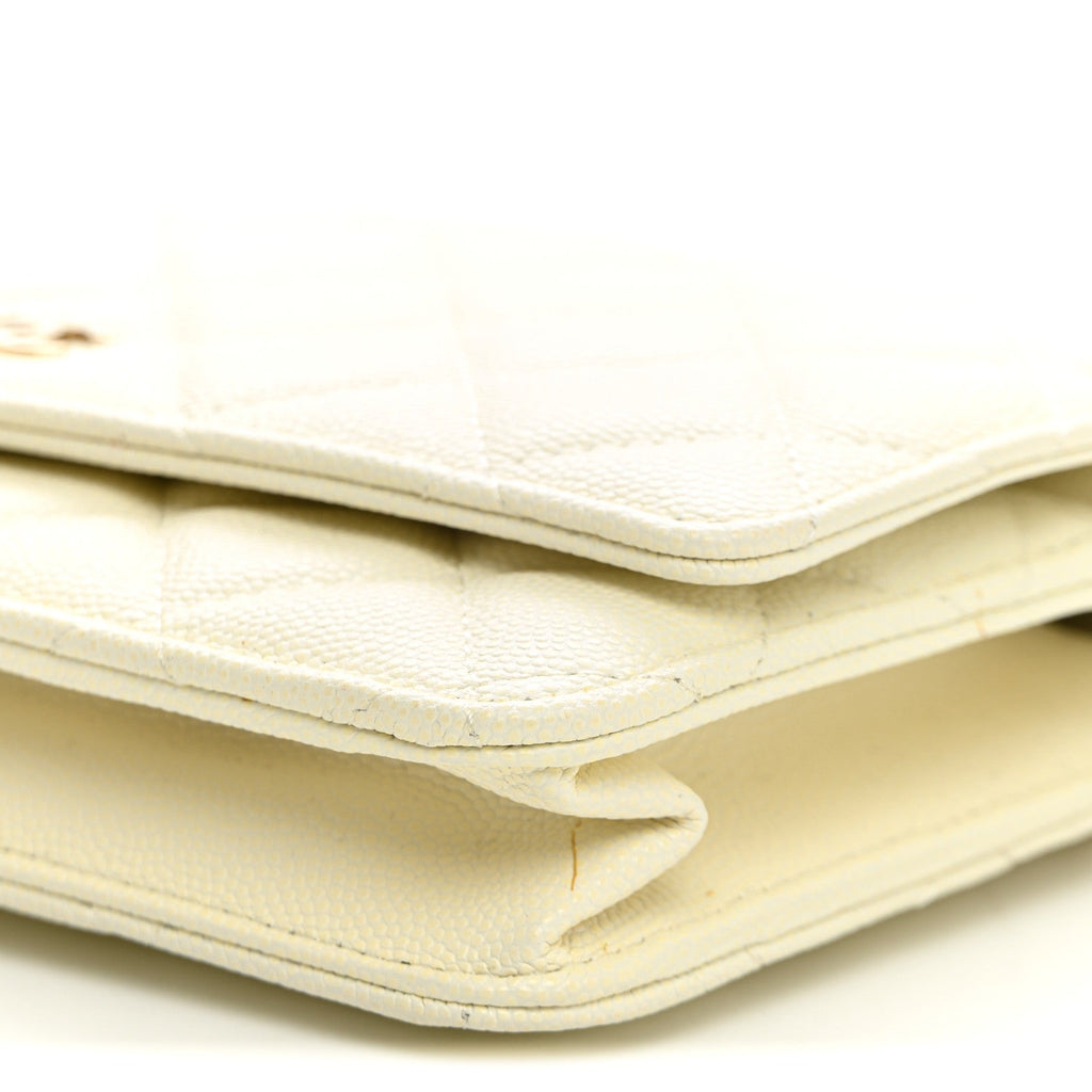 Caviar Quilted Wallet on Chain WOC White wholesalehk.shop
