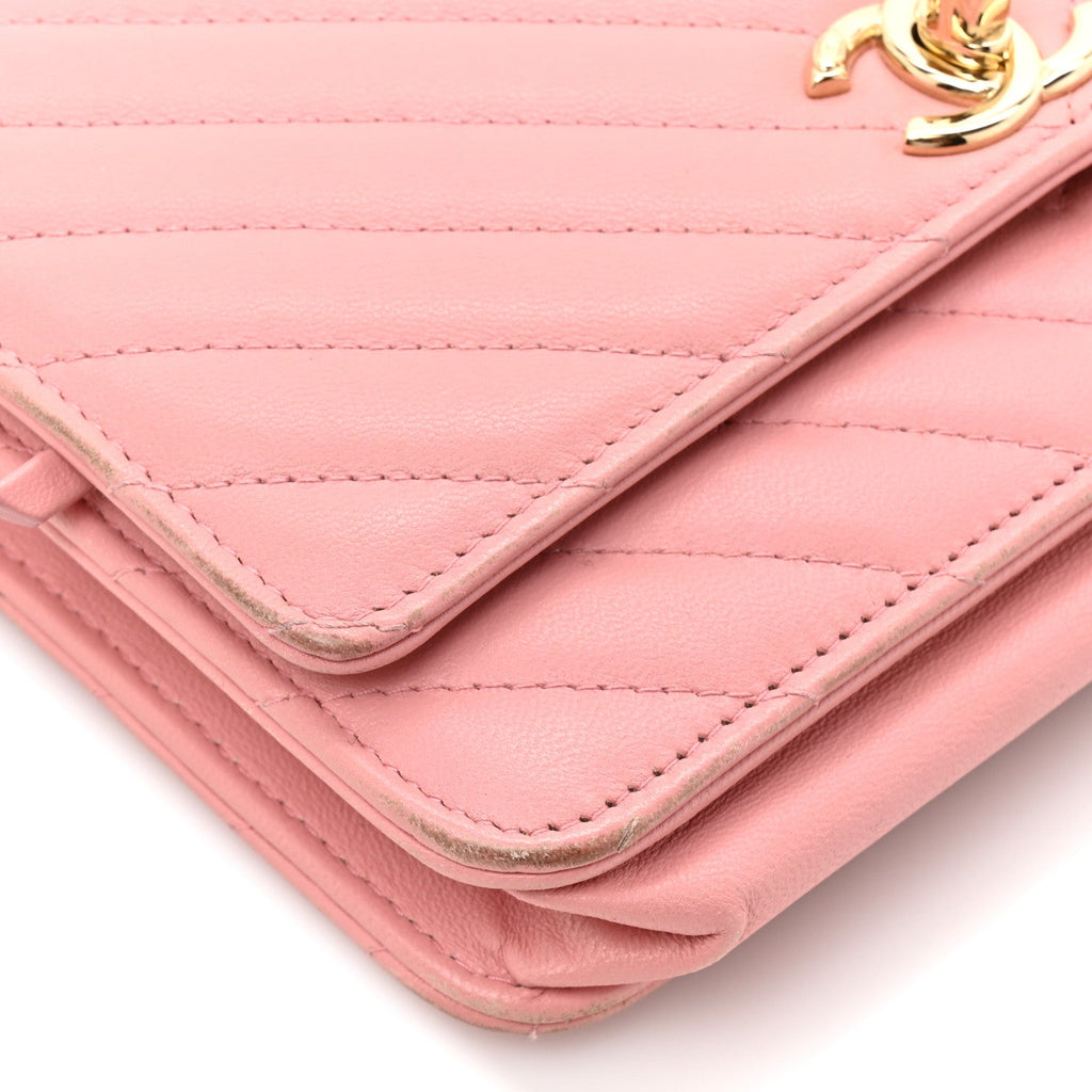 Lambskin Chevron Quilted Trendy CC Wallet On Chain WOC Pink wholesalehk.shop