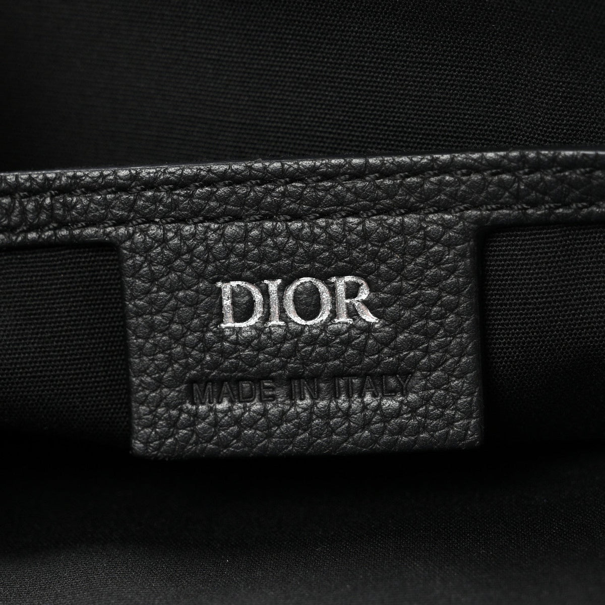 Grained Calfskin Saddle Messenger Bag Black wholesalehk.shop