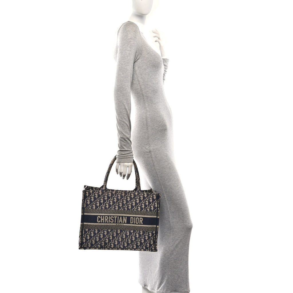 Oblique Medium Book Tote Blue Multicolor £¨ Direct shipment via from wholesalehk.shop