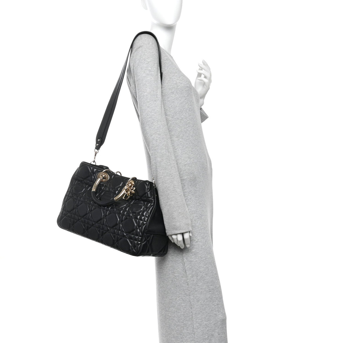 Calfskin Cannage Large The Lady 95.22 Black wholesalehk.shop