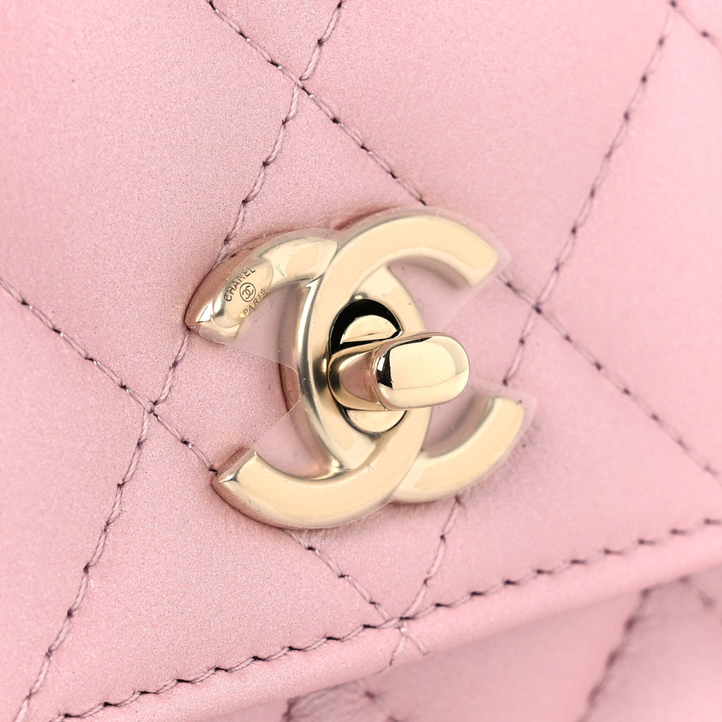 Pearly Lambskin Quilted Charms Wallet On Chain WOC Light Pink wholesalehk.shop