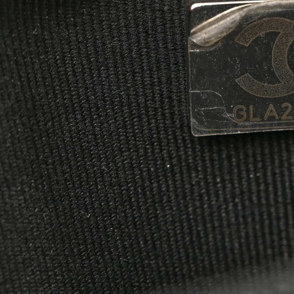 Caviar Quilted Boy Wallet On Chain WOC Black wholesalehk.shop