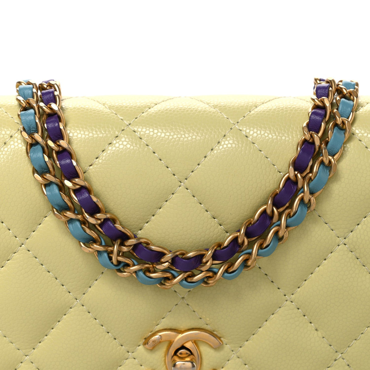 Caviar Quilted CC Turn Lock Wallet On Chain WOC Light Green wholesalehk.shop