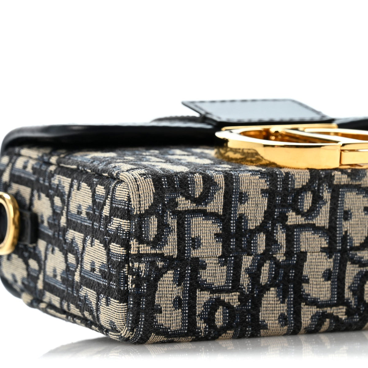 Oblique 30 Montaigne Box Bag Blue wholesalehk.shop