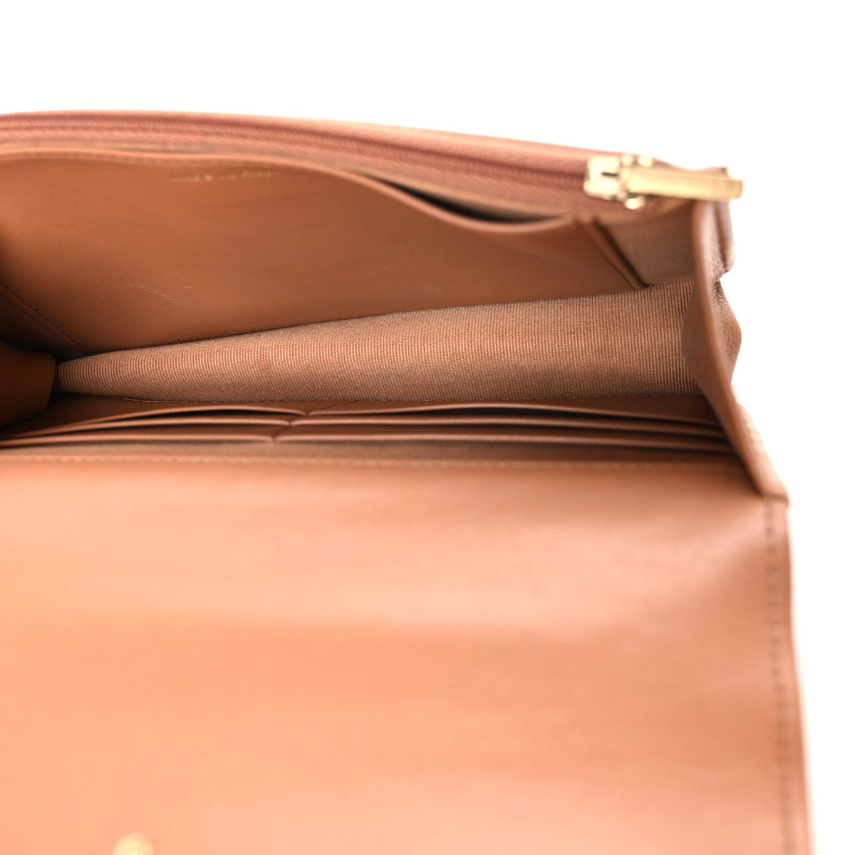 Shiny Caviar Quilted Pick Me Up Wallet On Chain WOC Beige wholesalehk.shop