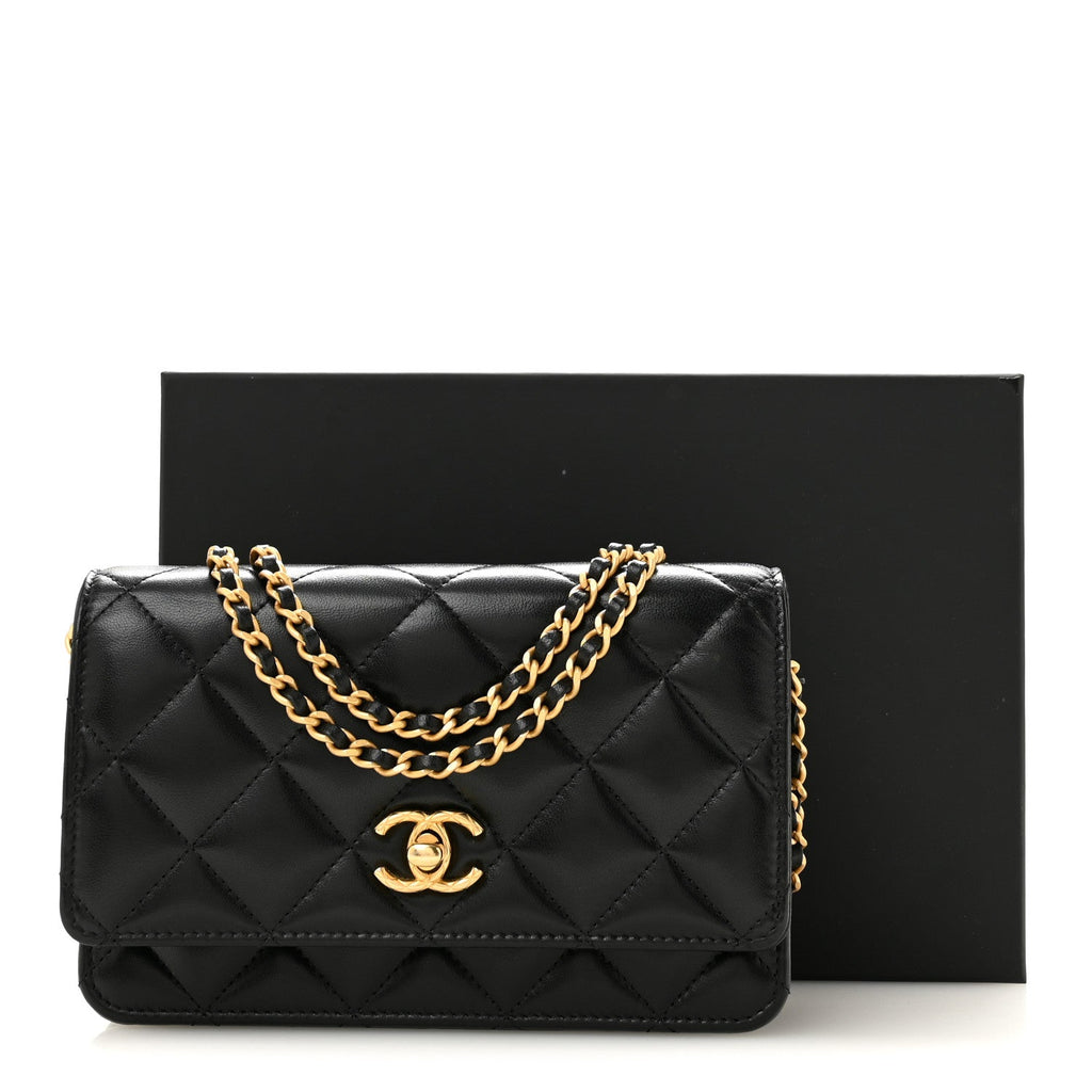 Lambskin Quilted Logo WOC Wallet On Chain Black wholesalehk.shop