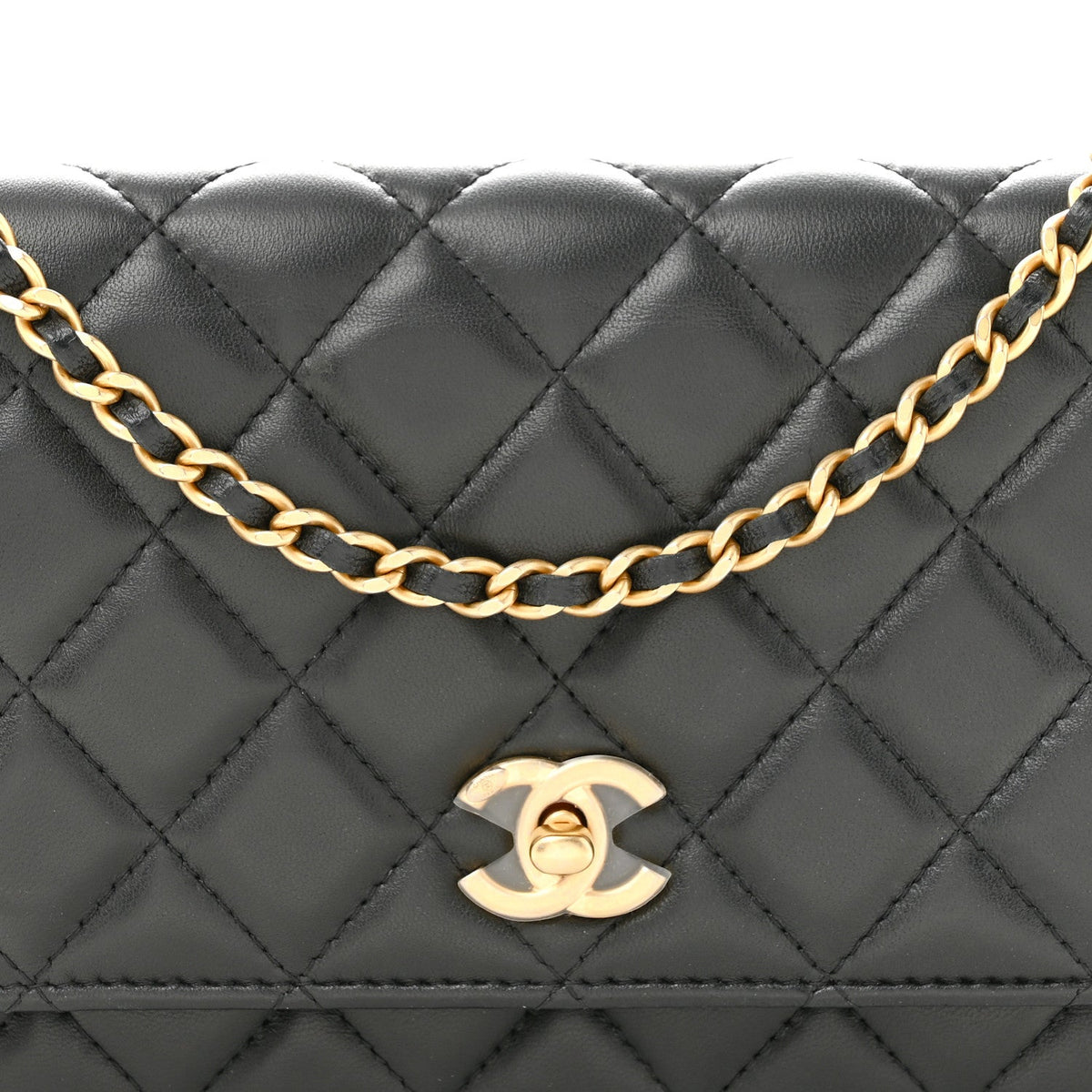 Lambskin Quilted CC Pearl Crush Wallet on Chain WOC Black wholesalehk.shop
