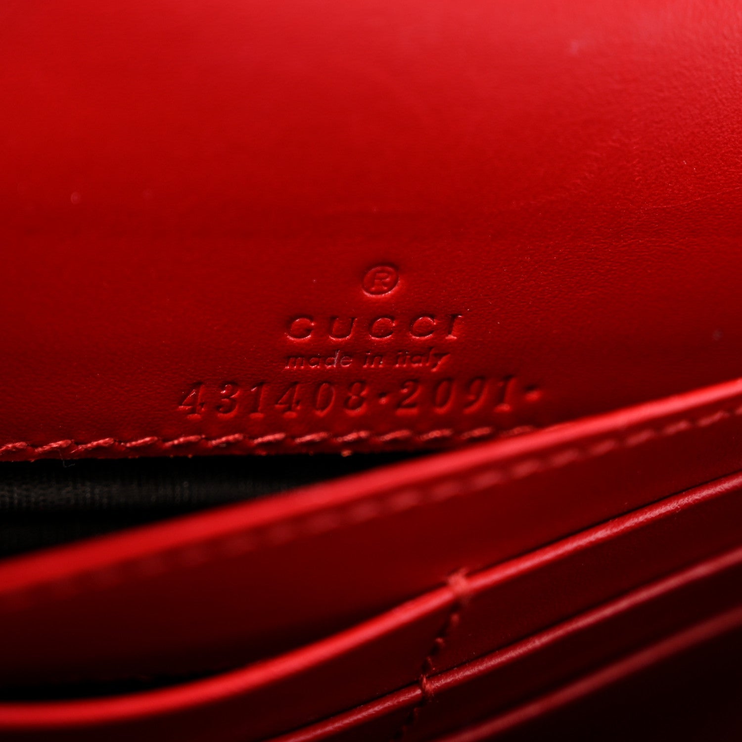 Guccissima Signature Bowy Chain Wallet Hibiscus Red £¨ Direct shipment via from wholesalehk.shop